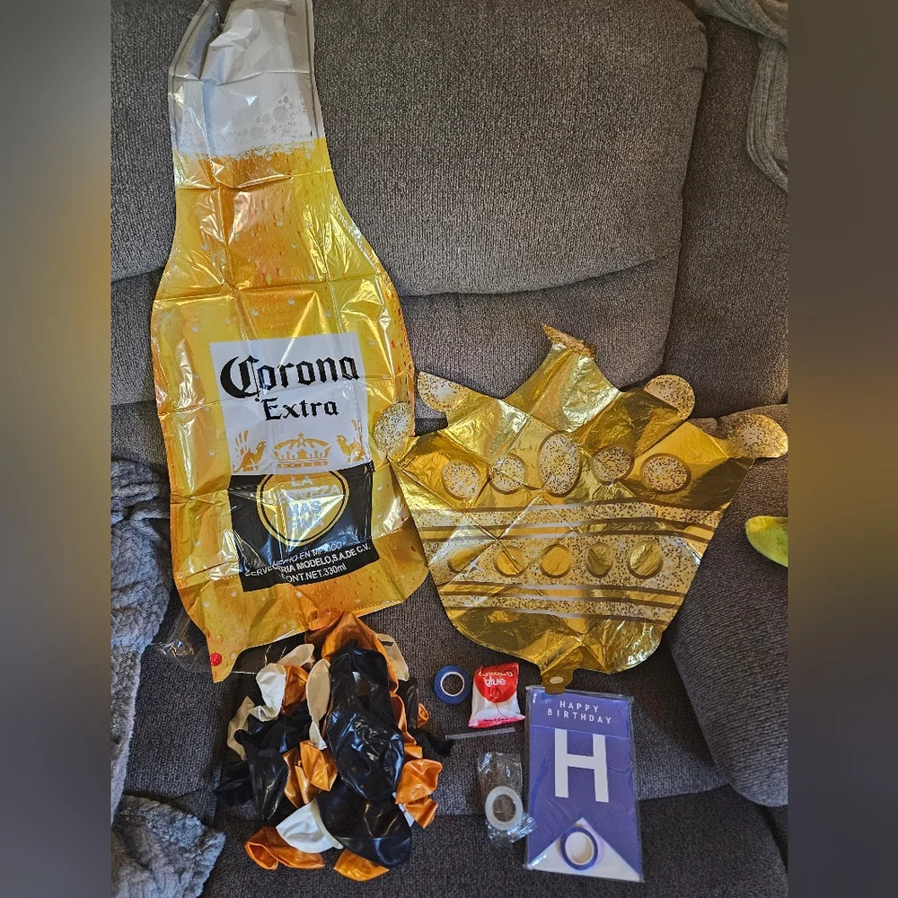 NEW Gold and Black Party Balloon Set